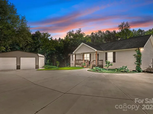 1455 Lawrence Rd, Clover, SC 29710