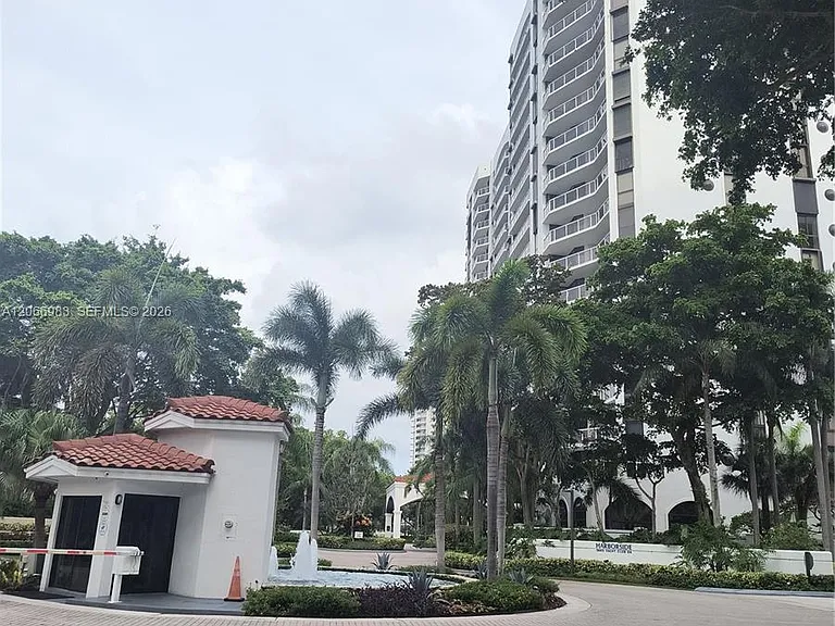 3610 Yacht Club Dr #514 — Photo 3
