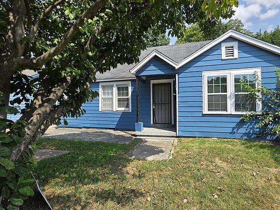 2nd image of 1052 National St