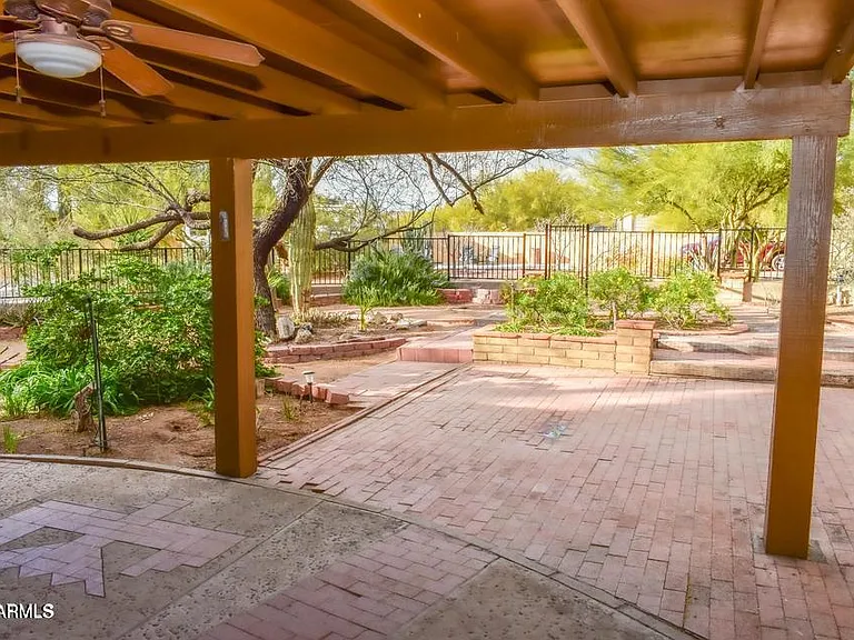 6510 E Dixileta Dr — Photo 26