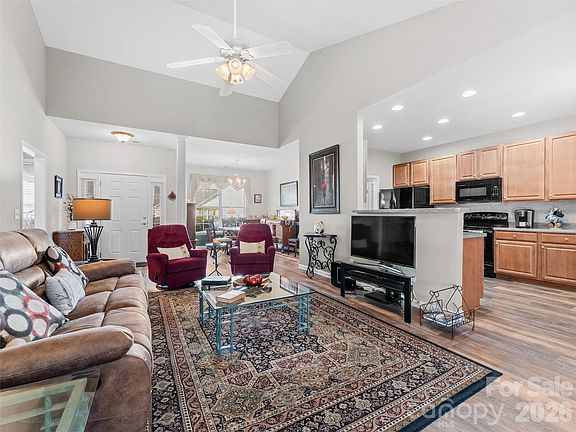 5th image of 143 Haw River Rd