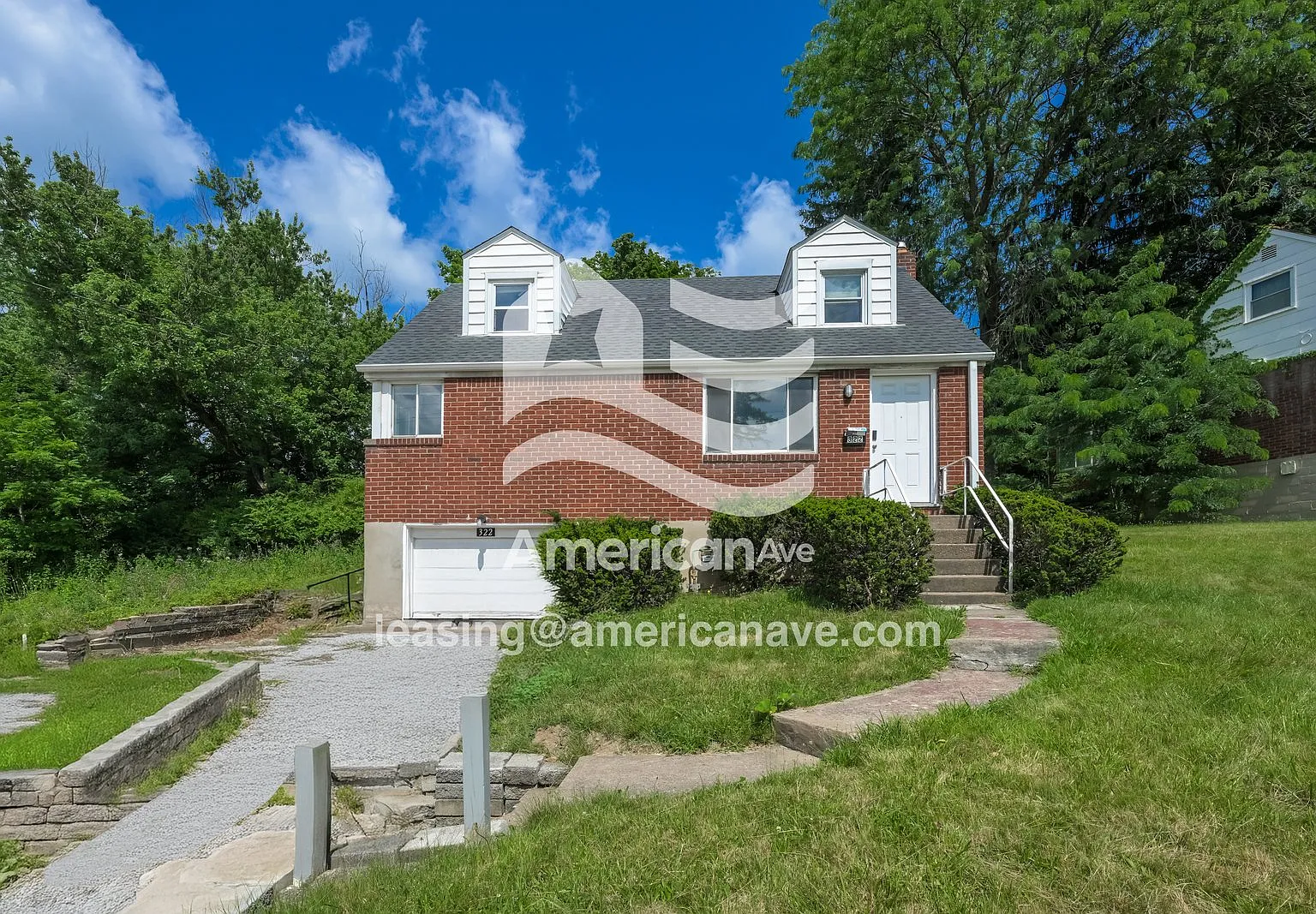 3 bed, 2.0 bath, 1427 sqft, $1,597 — Photo 1