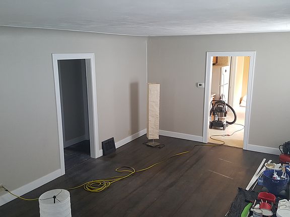 3rd image of 311 W 18th St