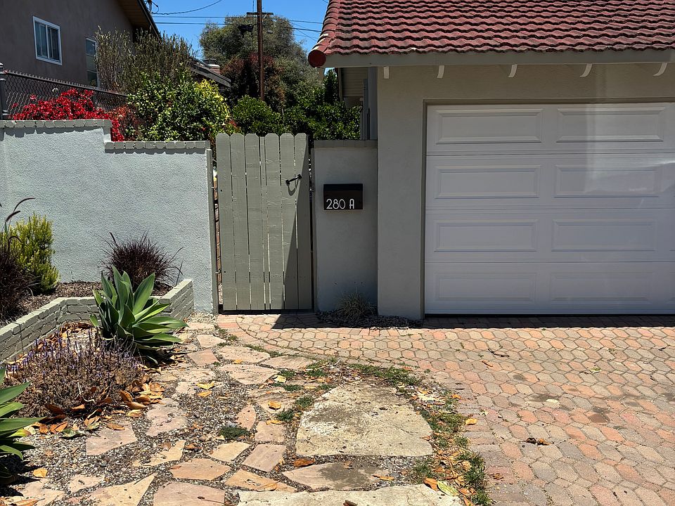 Private entrance
