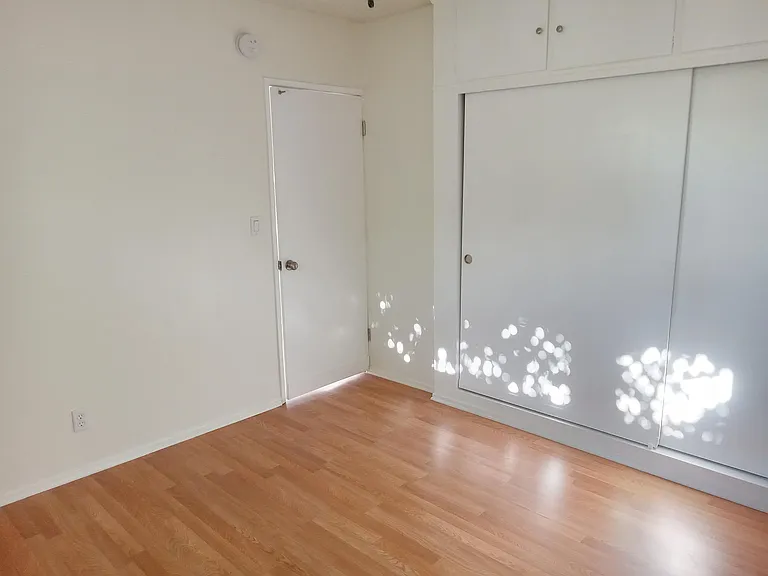 7858 Flight Ave #7/8 — Photo 11