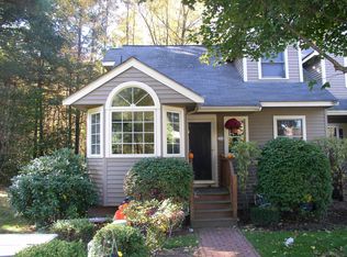1 Rosewood Ln, Hopkinton, MA 01748
