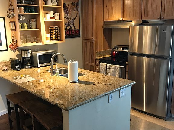 2nd image of 543 Joaquin Rd #201