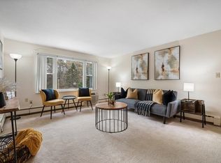 5 Colonial Dr #9B, Andover, MA 01810