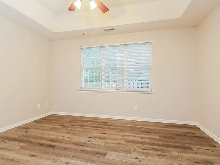 15541 Dehavilland Dr — Photo 12
