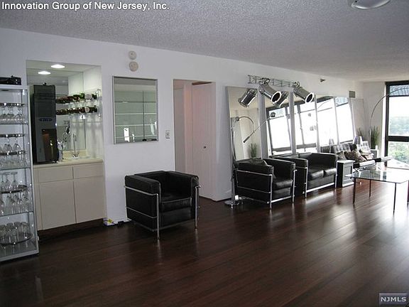 5th image of 1512 Palisade Ave APT 7G
