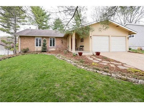 13 Somme Ct photo 1