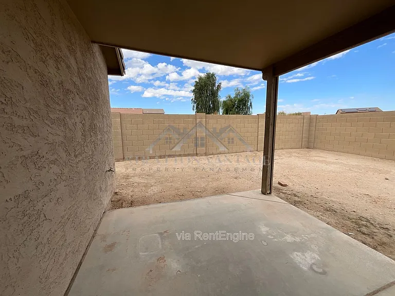 25654 W Satellite Ln — Photo 57