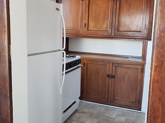 5th image of 3227 W Lincoln Ave #11547986