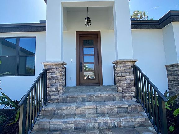 4th image of 1571 Rossanne Pl