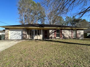 748 Bacon Rd, Hinesville, GA 31313