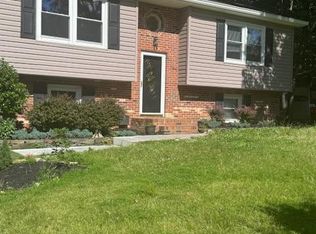 704 Candle Ridge Ct, Fredericksburg, VA 22407