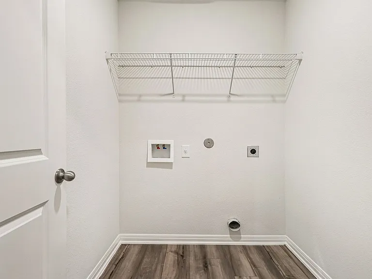 Beall Way — Photo 64