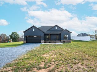 2943 Hawkins Ridge Rd, Goode, VA 24556