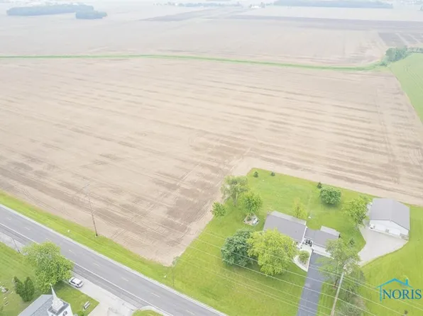 11883 Sylvania Metamora Rd, Berkey, OH 43504