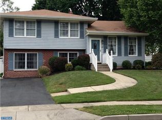 11 Ash Ave, West Deptford, NJ 08096
