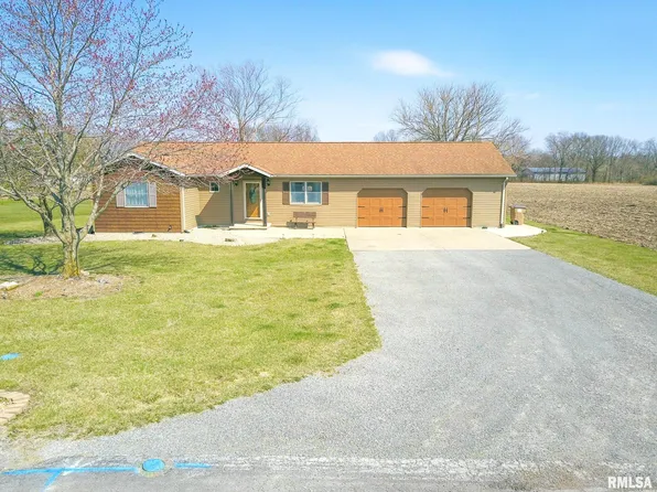 649 Mayfield St, Carlinville, IL 62626