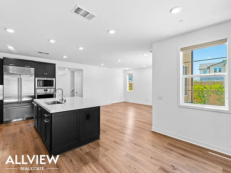 32465 Combine Dr — Photo 12