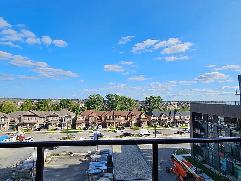 460 Dundas St E #512 — Photo 7