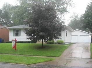 154 Crestridge Dr NW, Cedar Rapids, IA 52405