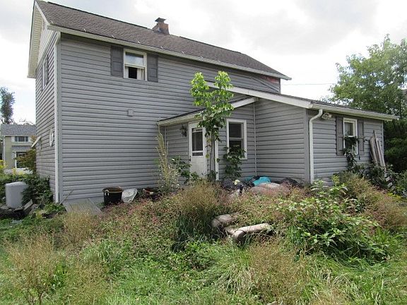 2nd image of 126 1st St