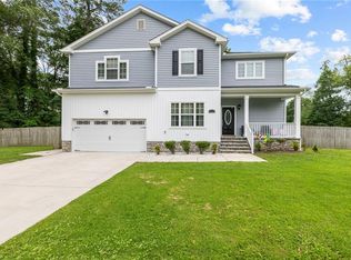 4621 Old Woodland Dr, Chesapeake, VA 23321