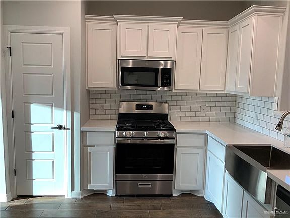 4th image of 1303 Sonador Dr