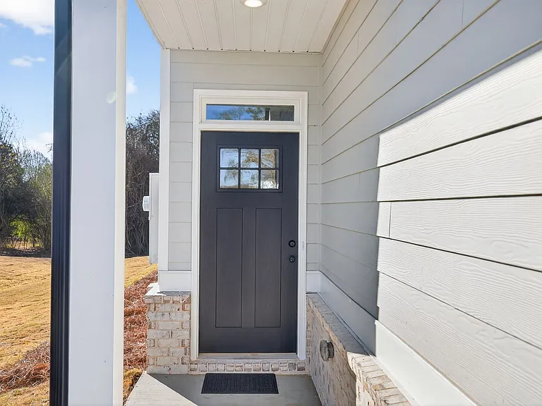 548 Madison St — Photo 3