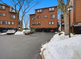 274 Sunset Ky #274, Secaucus, NJ 07094