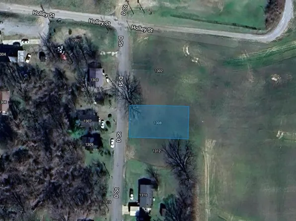 1308 Nelson St, Hickman, KY 42050