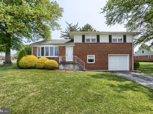 1991 North Dr, York, PA 17408