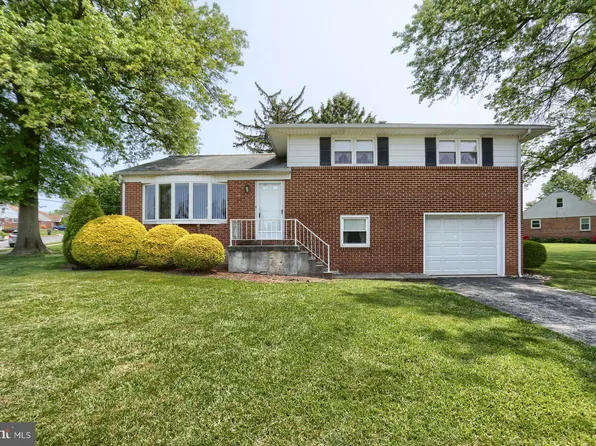 1991 North Dr, York, PA 17408
