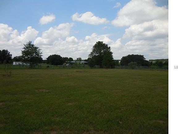 5th image of 39410 Holly Ln