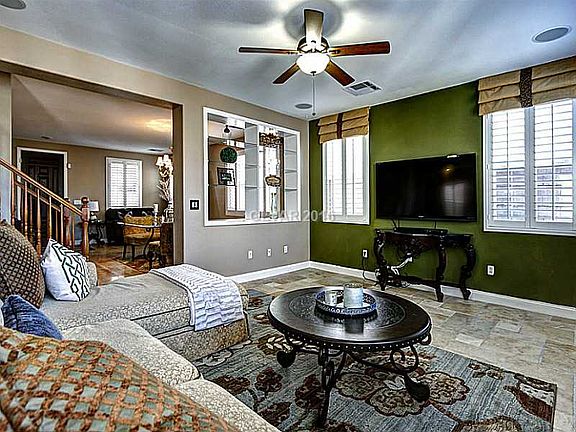 4th image of 633 Apricot Rose Pl