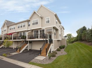 4605 Victor Path UNIT 8, Hugo, MN 55038