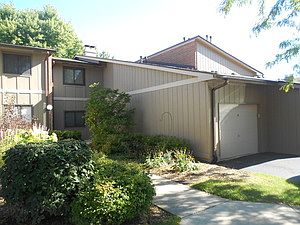1st image of 29W440 Emerald Green Dr #25H
