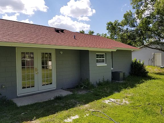 3rd image of 3460 Harrow Ln