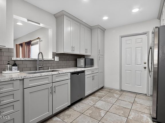 3rd image of 3287 Mica Ct