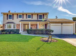 150 Cabot Rd, Massapequa, NY 11758