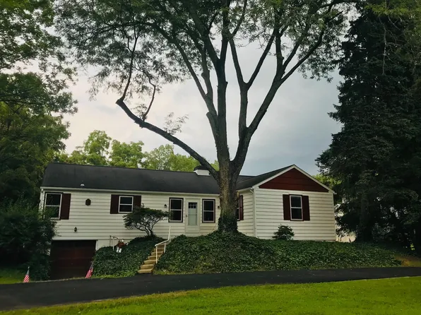 173 W Bristol Rd, Southampton, PA 18966