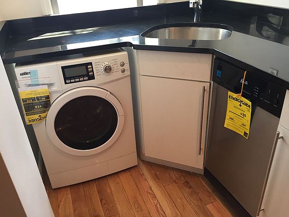 3rd image of 2361 8th Ave APT 2A