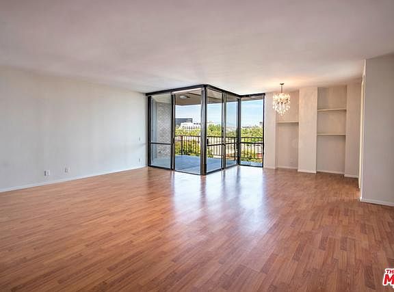 4th image of 211 S Spalding Dr Unit S302