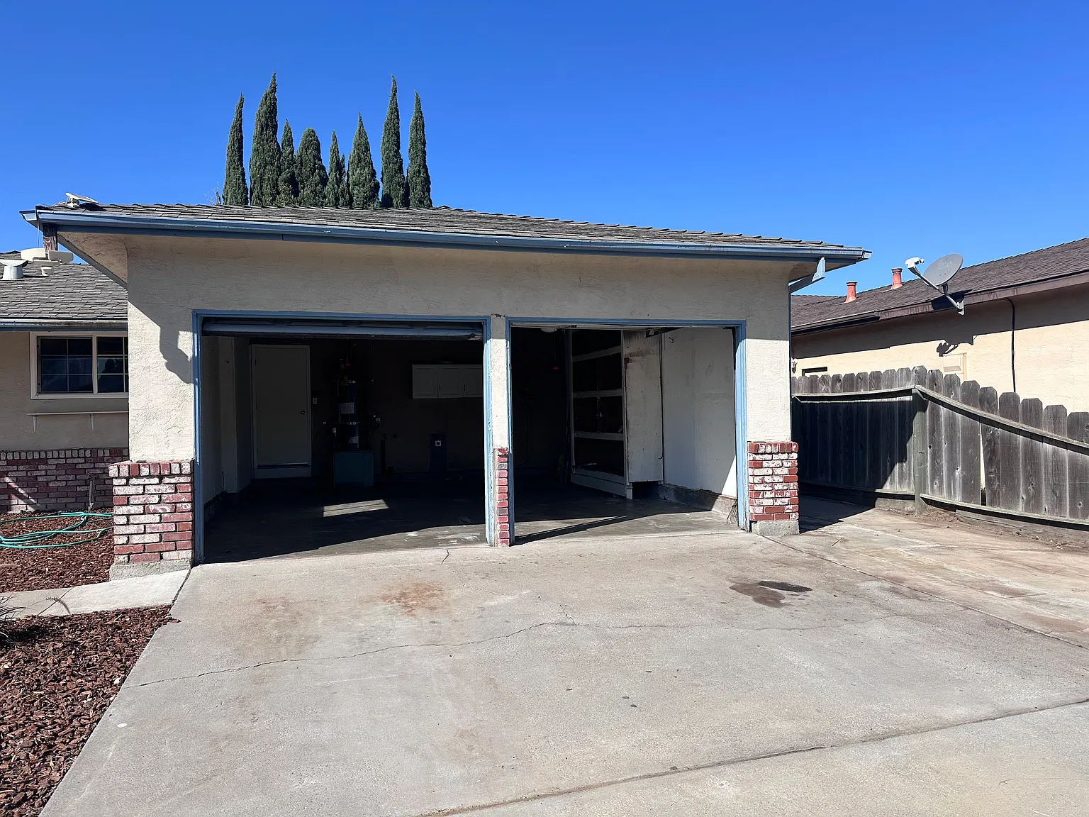 3 bed, 1313 sqft, $2,400 — Photo 2