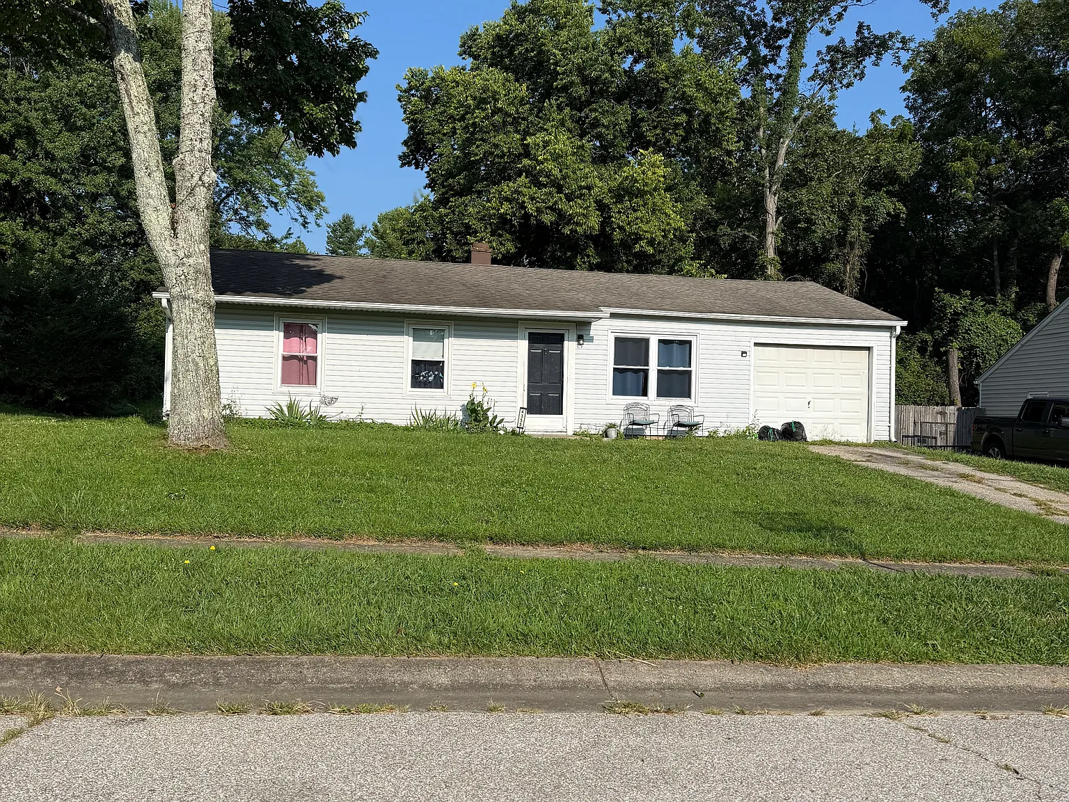 3 bed, 925 sqft, $1,500 — Photo 2