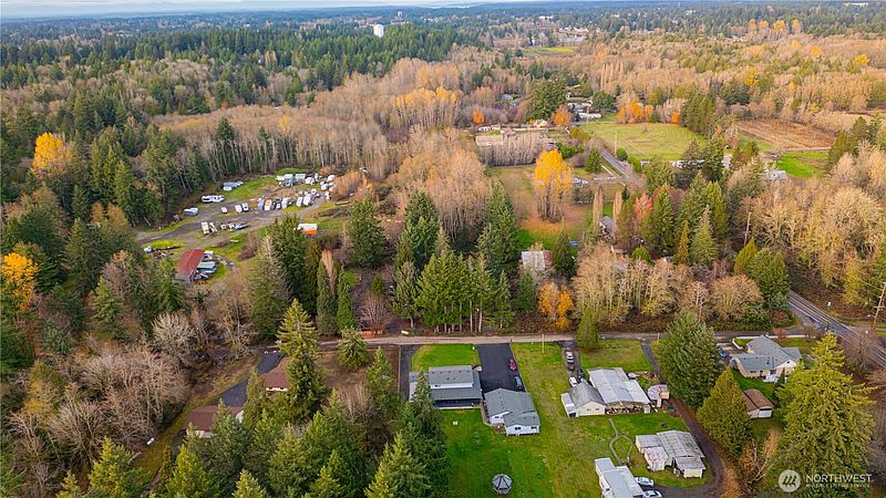 3rd image of 3502 40th Ave SE