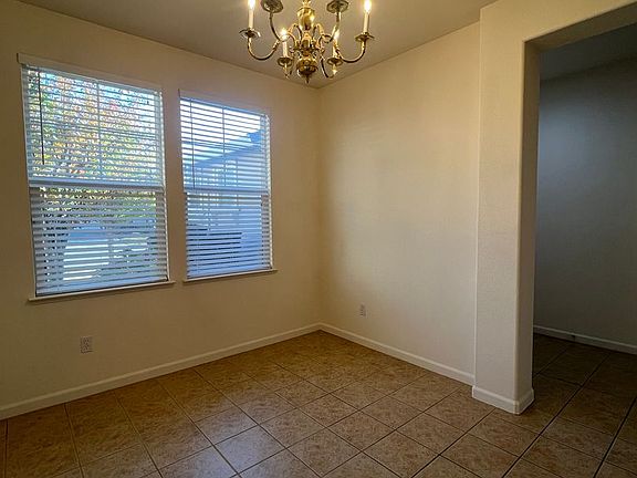 3rd image of 108 Newbridge Ct